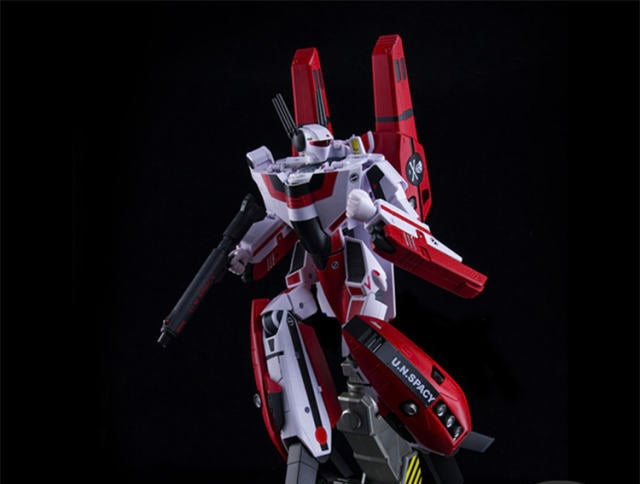 Fugu Model FG-01 Macross VF1S God of Flame w/ Fast Pack Armor Deluxe Ver.