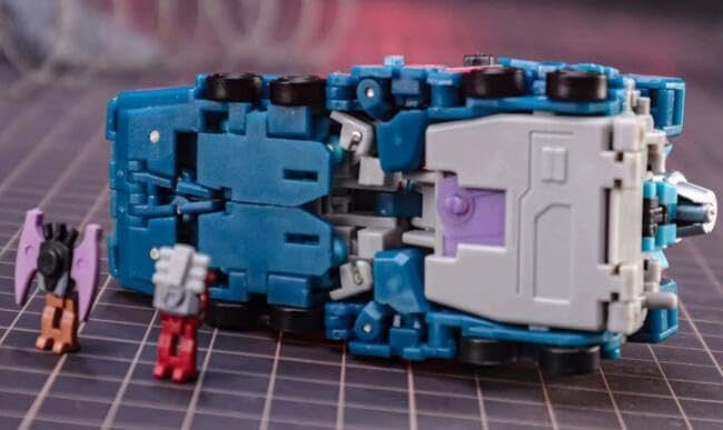 DX9 Mini-01 Vasili | Doubleclouder