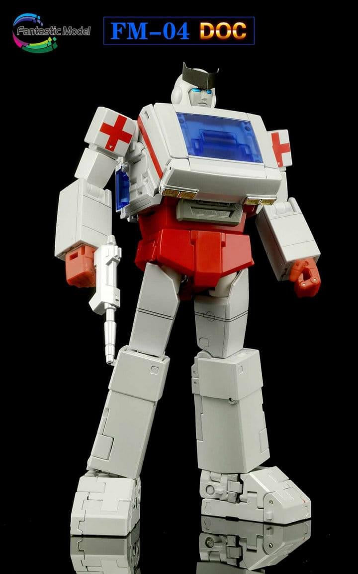 Fans Toys Fantastic Model FM-04 Doc (Ratchet)