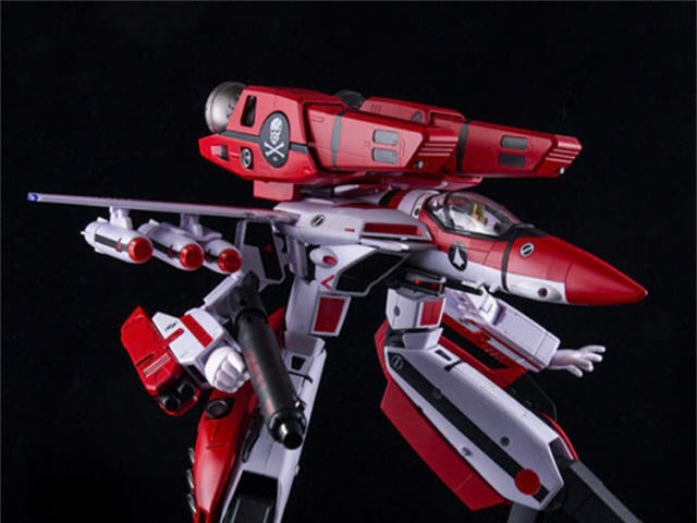 Fugu Model FG-01 Macross VF1S God of Flame w/ Fast Pack Armor Deluxe Ver.
