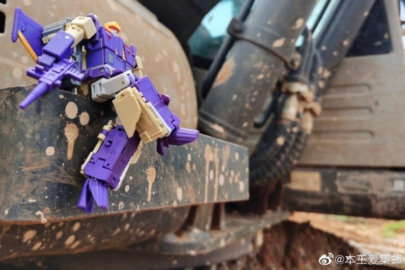 MechFansToys MFT Mechanic Toys MS28 Thunderbolt Blitzwing