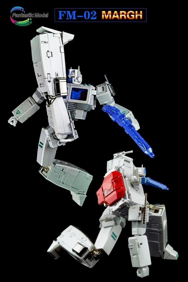 Fans Toys Fantastic Model FM-02 Margh (Ultra Magnus)