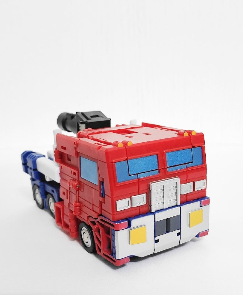 Magic Square Toys Mukudo Series QS04 Truck Boy | Optimus Prime REISSUE