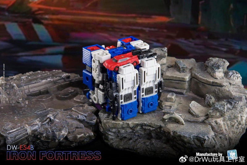 Dr.Wu E54B Iron Fortress | Metroplex Decepticon Ver.