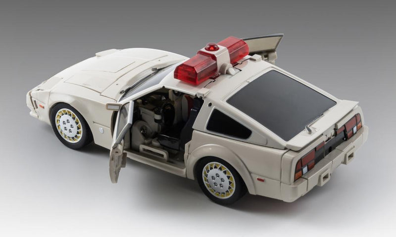 X-Transbots MX-XX Fuzz/ 3rd Party Streetwise Defensor